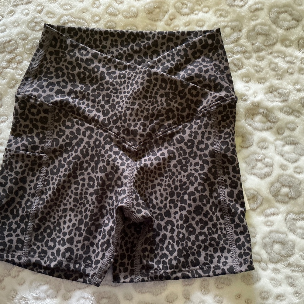 Leopard print biker shorts